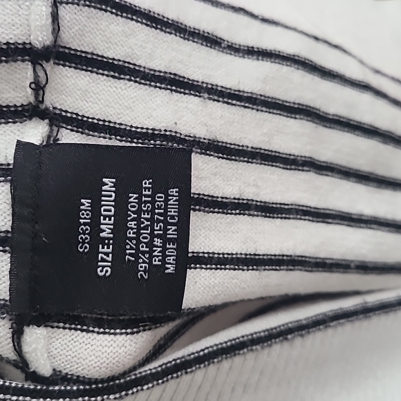 Striped Black and White Cut-out Back Sweater - Picture 4 of 4